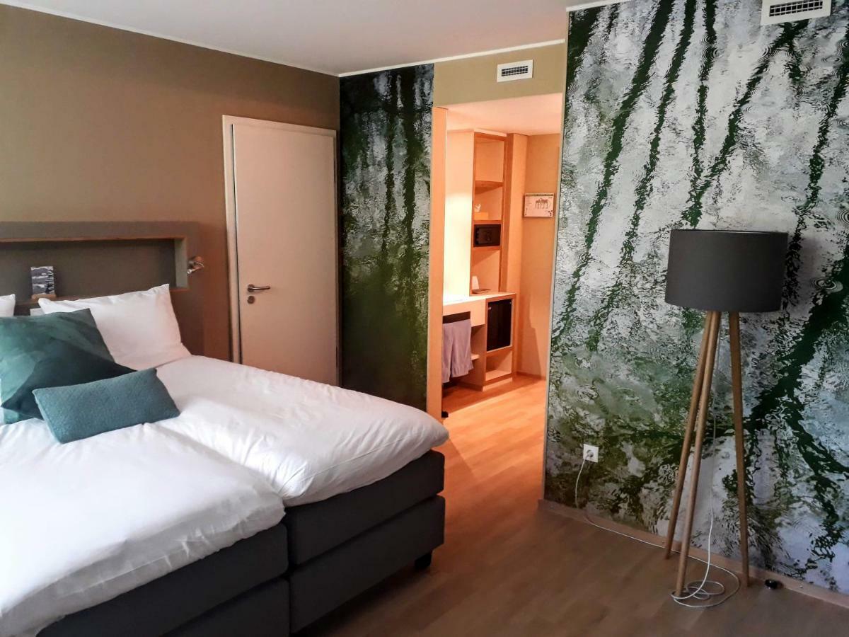 Peitche Lauer Hotel Useldange Exterior foto